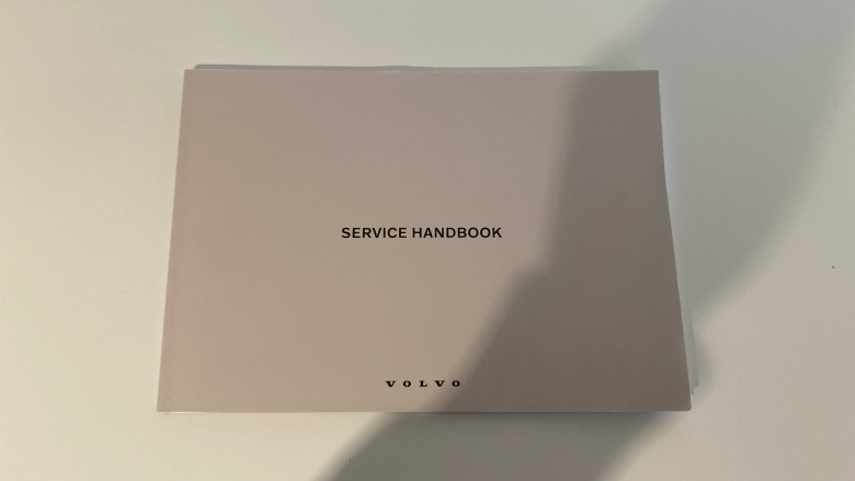 Volvo XC40 2.0 B4P Ultra Dark 5dr Auto Petrol Estate